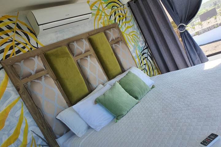 Room 3 of 69