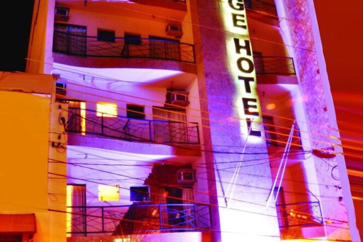 Hotel 56 of 59
