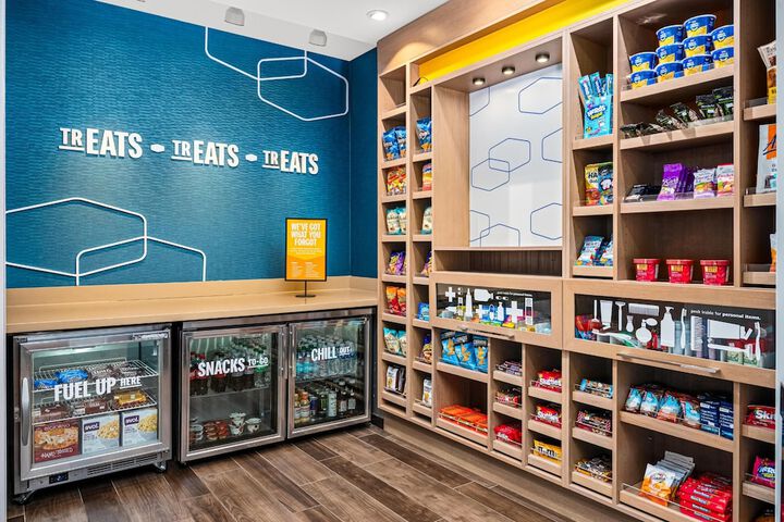 Snack bar