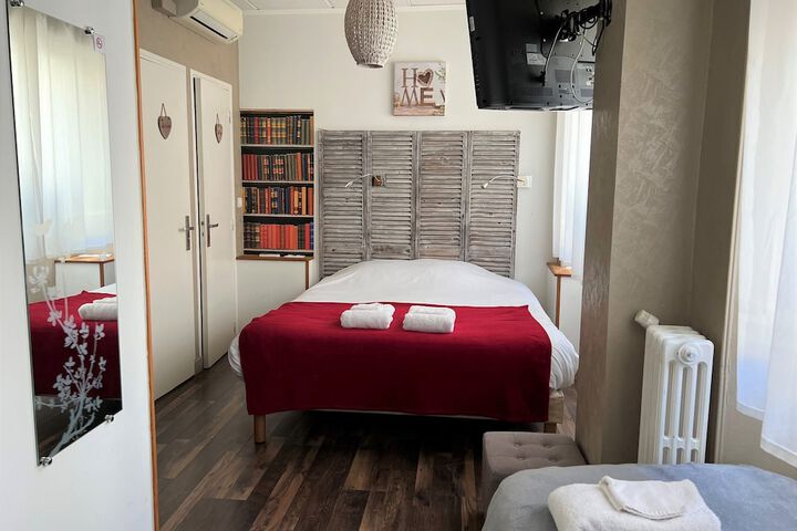 Room 22 of 59