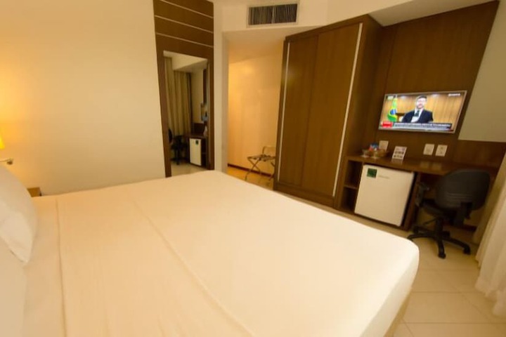 Room 18 of 53