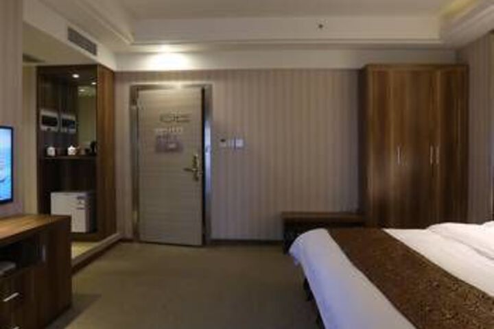 Room 31 of 36