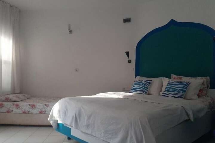 Room 28 of 144