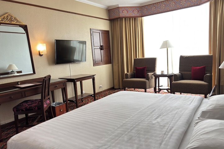Room 19 of 127