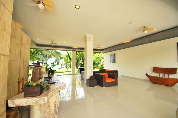 Lobby Entry