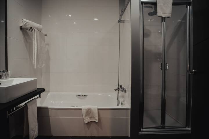Room 53 of 126