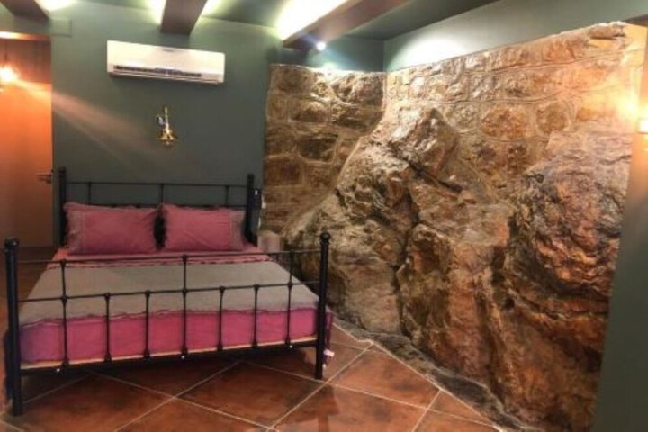 Room 16 of 58