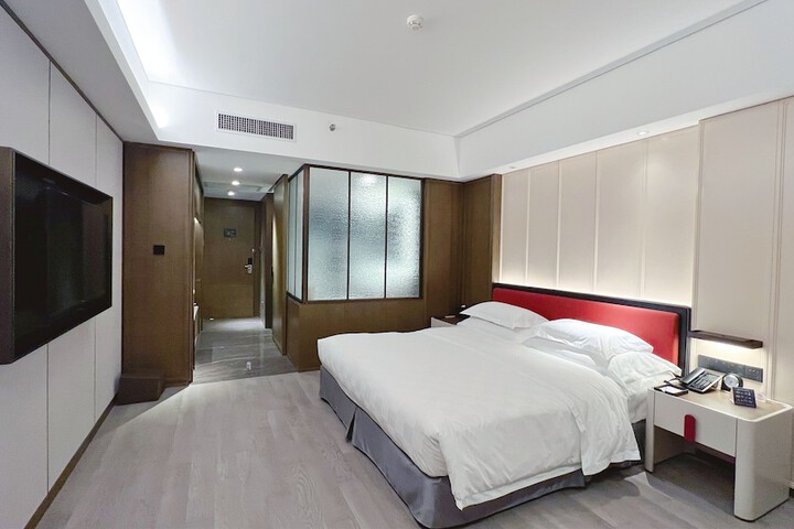 Room 12 of 61