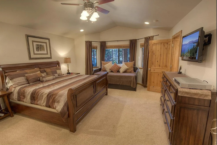 Room 5 of 25