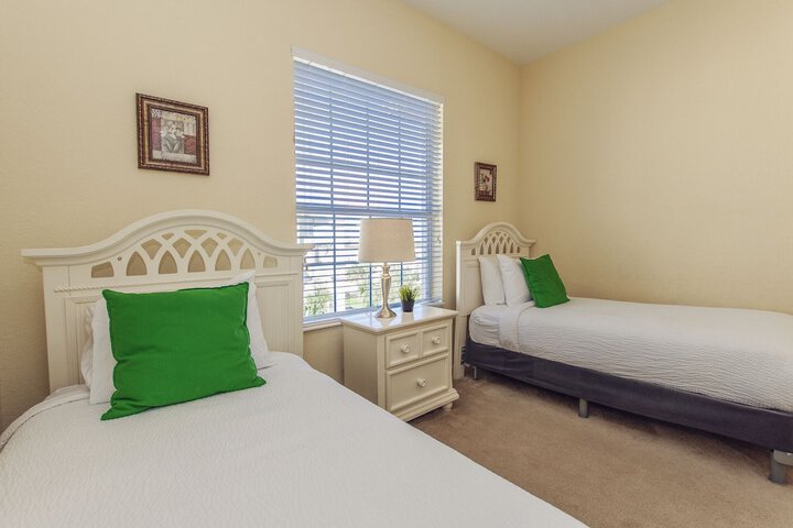 Room 20 of 141