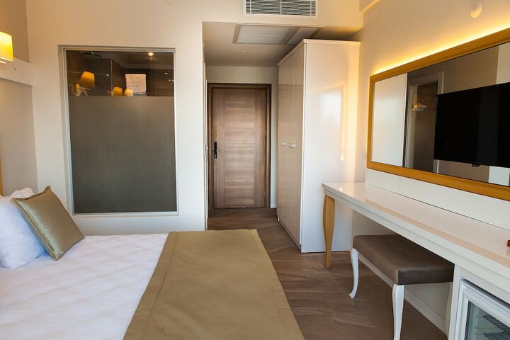 Room 7 of 47