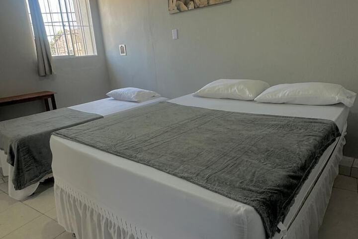 Room 10 of 34