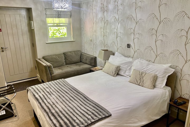 Room 6 of 26