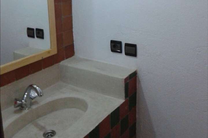 Room 33 of 61