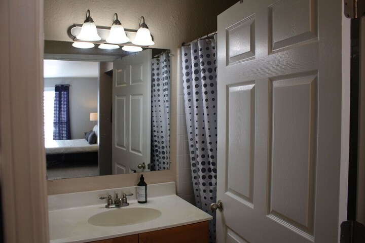 Room 9 of 20