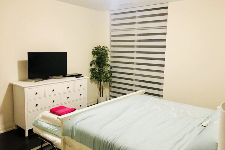 Room 7 of 51