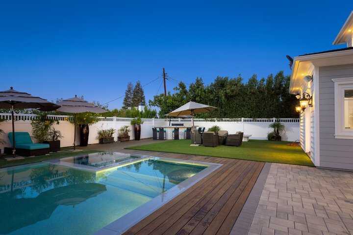 Pool 48 of 74