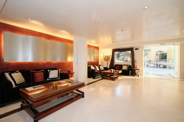 Hotel Lobby