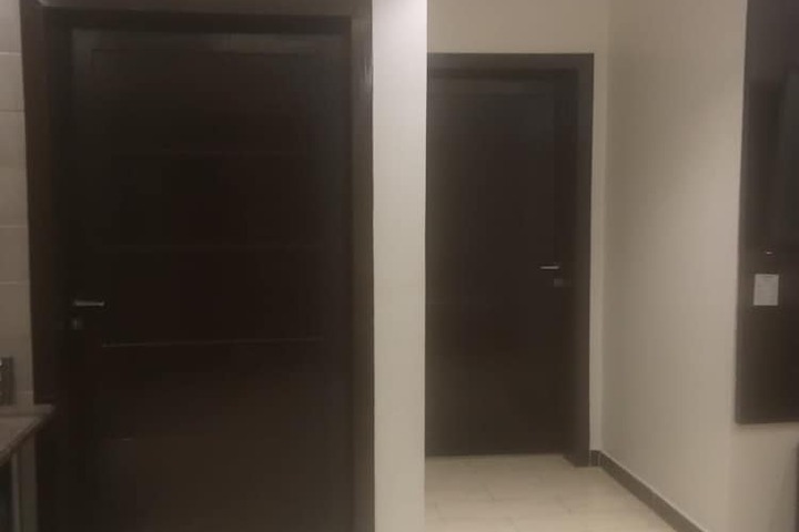 Room 6 of 17
