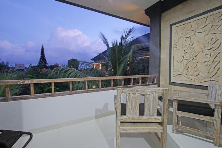 Terrace/Patio 17 of 28