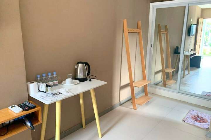 Room 8 of 64