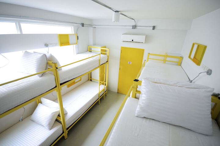 Room 12 of 48
