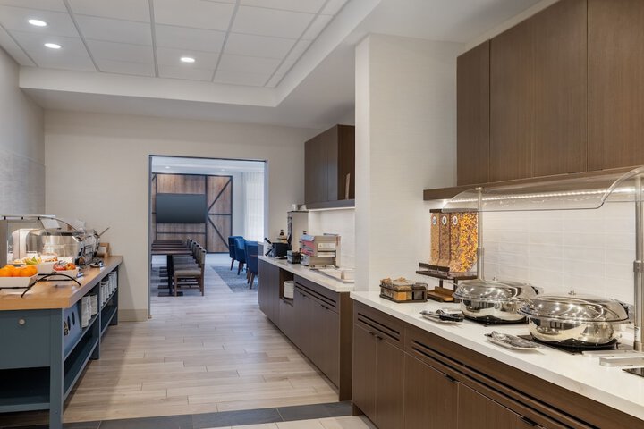 Breakfast/Coffee Service 43 of 50