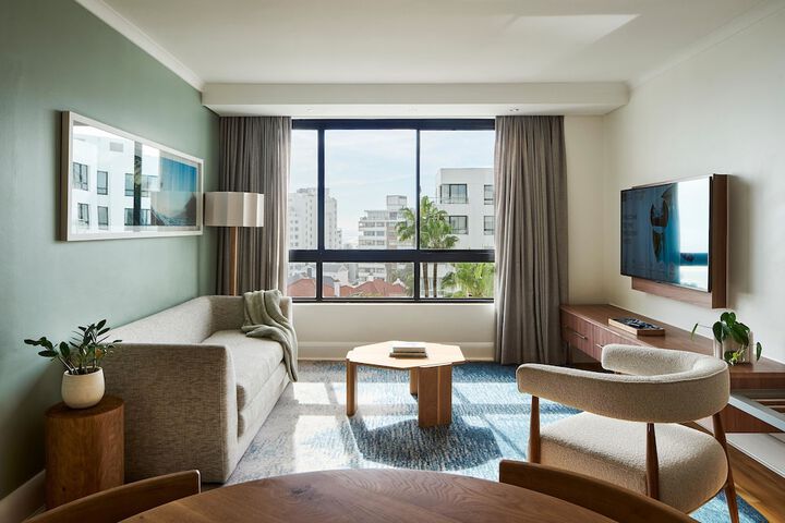 Room 86 of 204