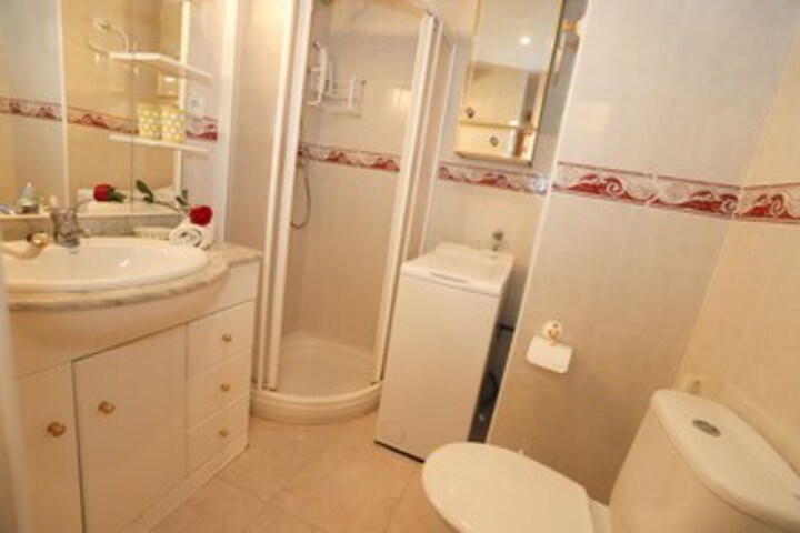 Room 6 of 21