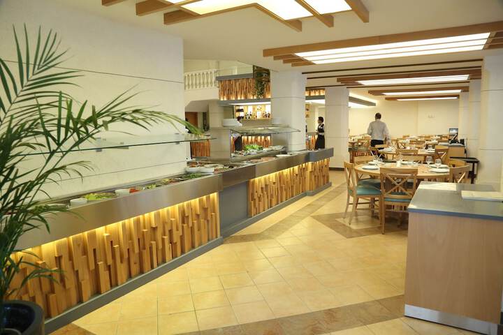 Dining Photos