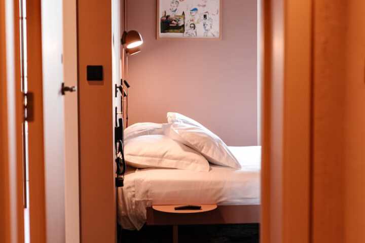 Room 29 of 54