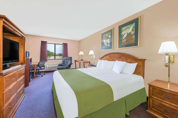 Room 3 of 13