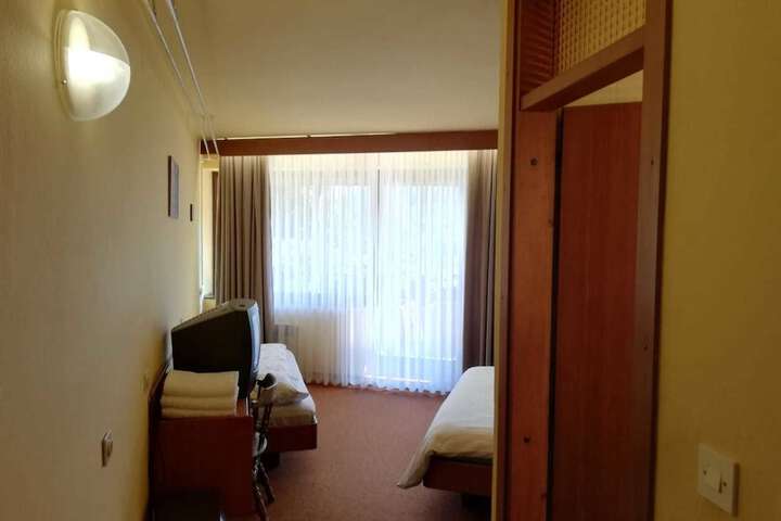 Room 20 of 52