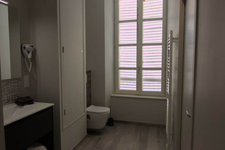 Room 87 of 137