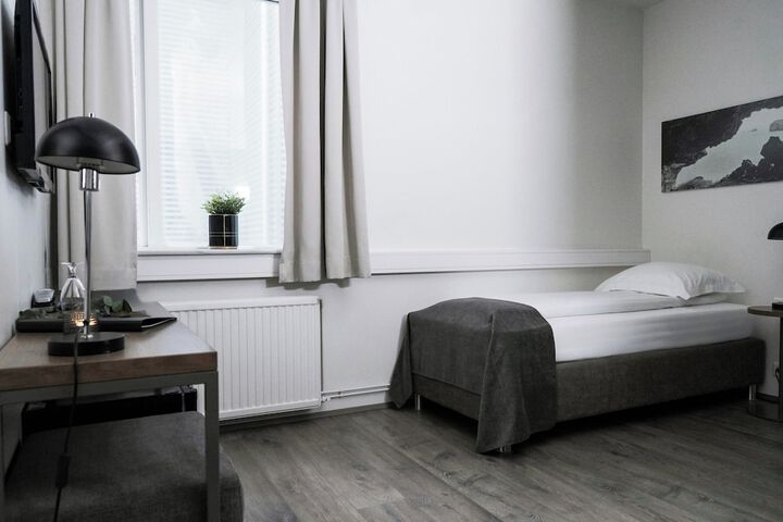 Room 27 of 70