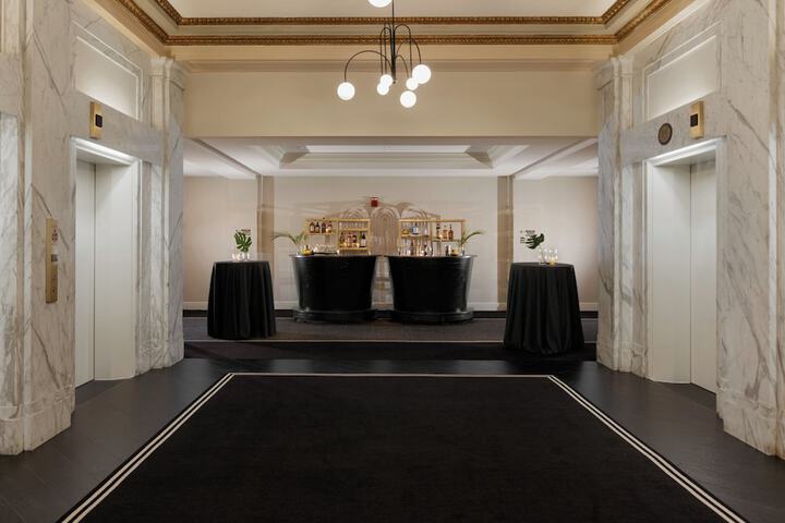 Meeting facility