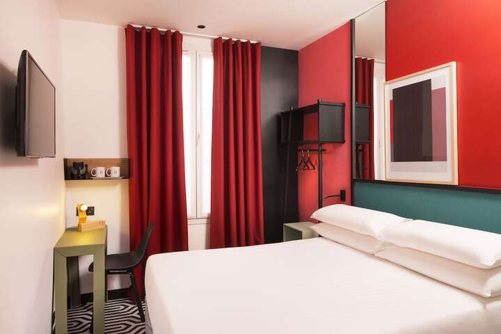 Room 5 of 50