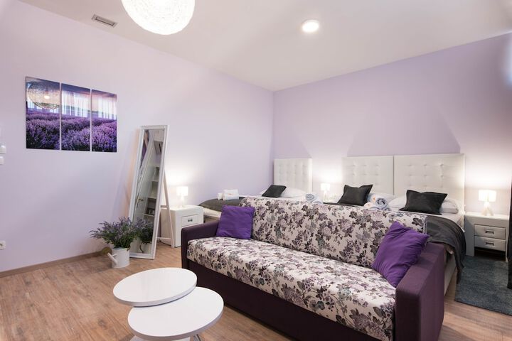 Room 5 of 37