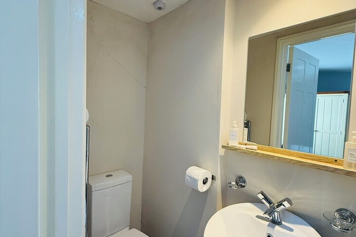 Room 43 of 64