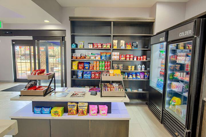 Snack bar