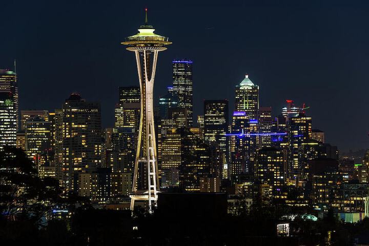 Crowne Plaza Seattle - Booking Deals + 2023 Promos