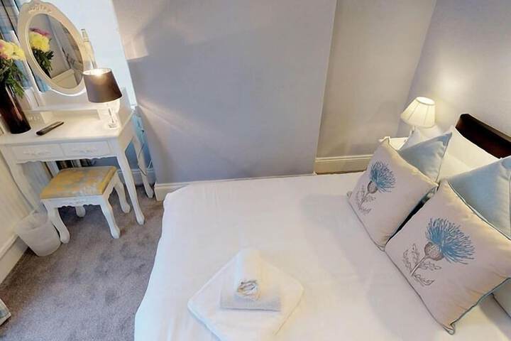 Room 19 of 37