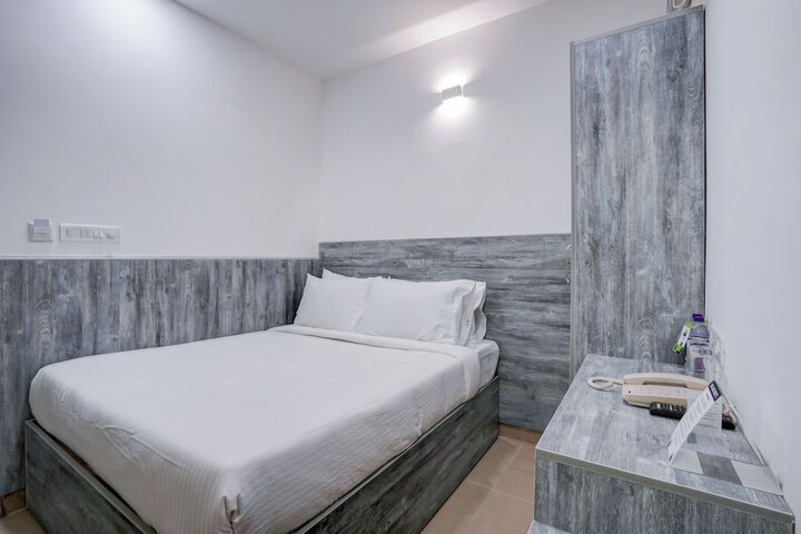 Room 3 of 5