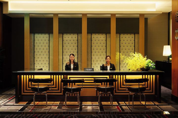 Concierge desk