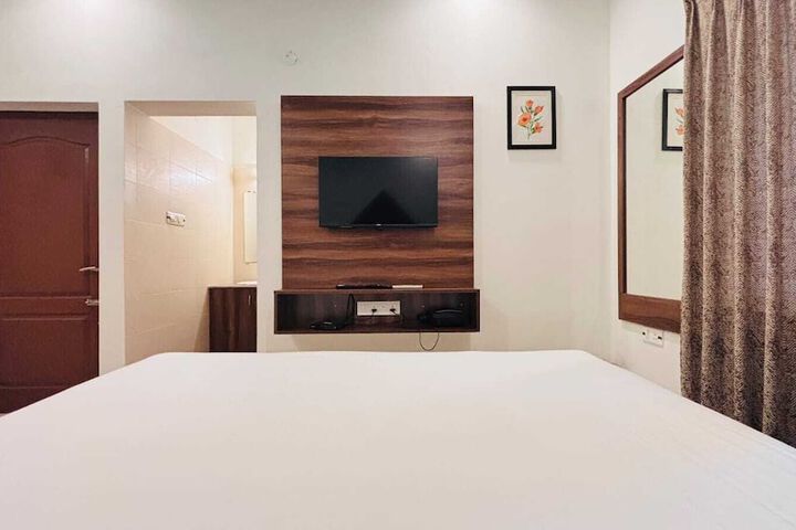 Room 6 of 29