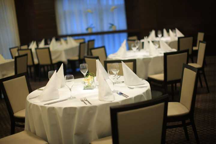 Dining 65 of 91
