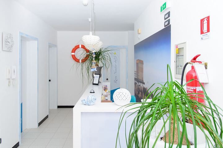 CALA BLU ROOMS