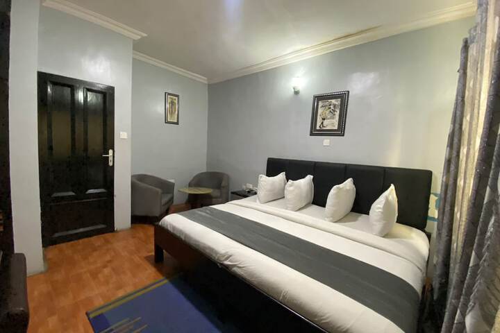 Room 3 of 14