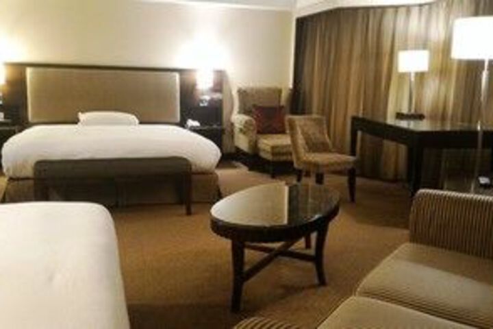Room 52 of 82