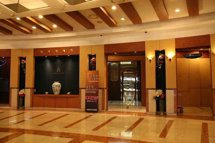Hotel Interior 3 of 16